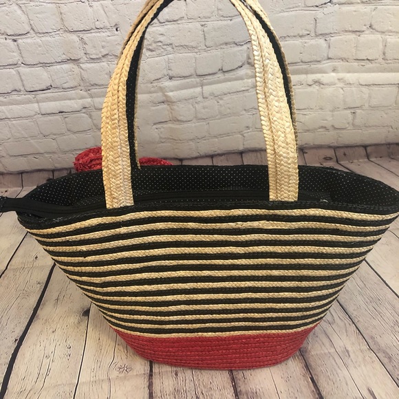 Beautiful handmade large 100% wheat straw tote - Picture 4 of 8